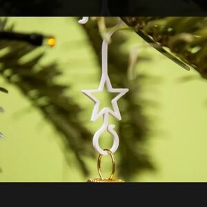 3D Printed White Star Ornament Hooks